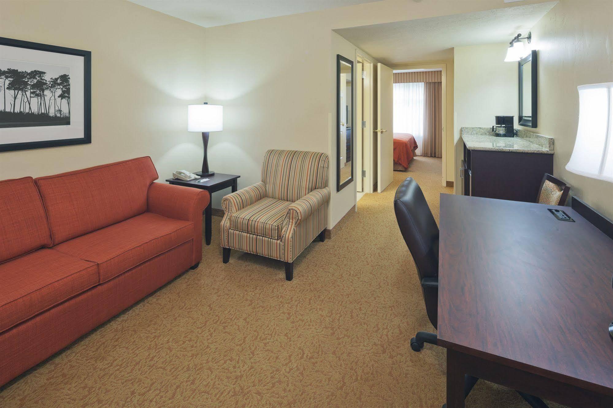 Comfort Inn & Suites Dover Bagian luar foto