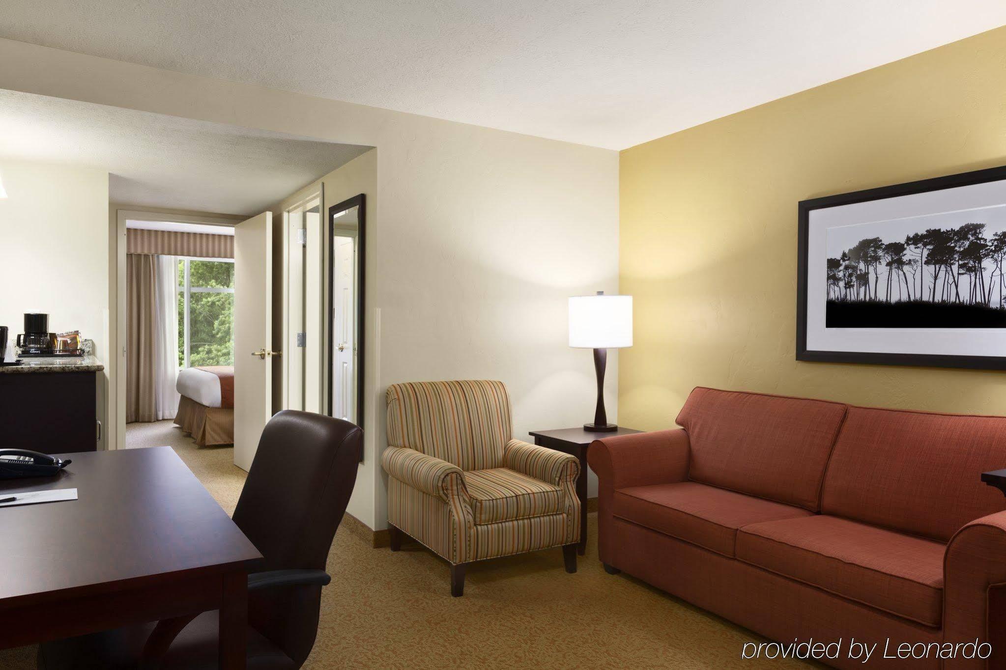 Comfort Inn & Suites Dover Bagian luar foto