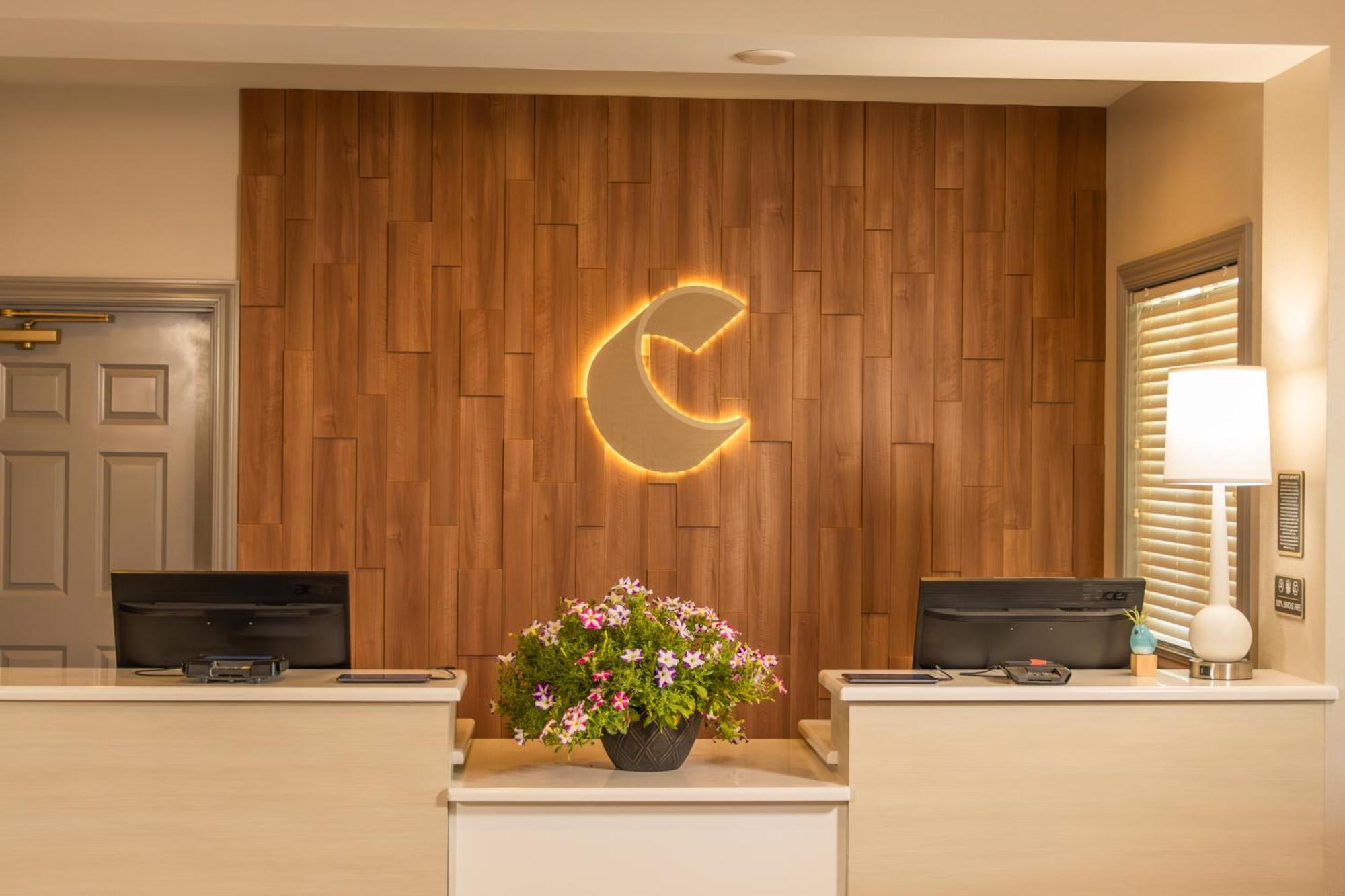 Comfort Inn & Suites Dover Bagian luar foto